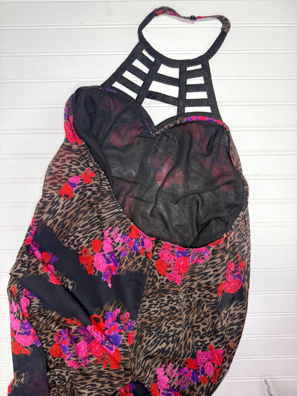 Venus Backless Halter Jumpsuit Floral Leopard Print Beaded Neck Size M - Picture 8 of 10